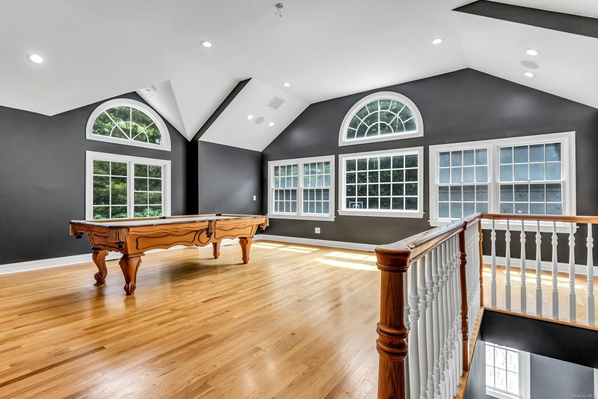 Billiard Table, Game Room, Interior, Recessed Lighting, Wood Texture Flooring