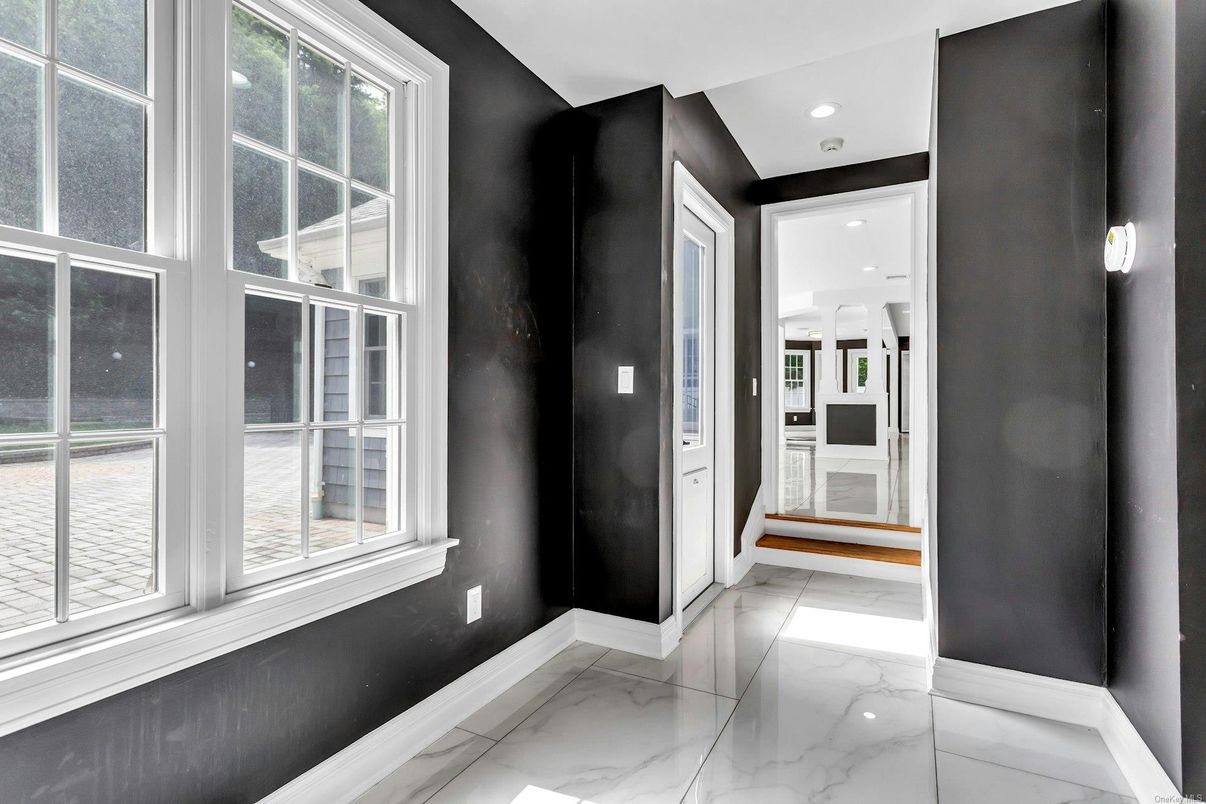 Interior, Marble, Recessed Lighting