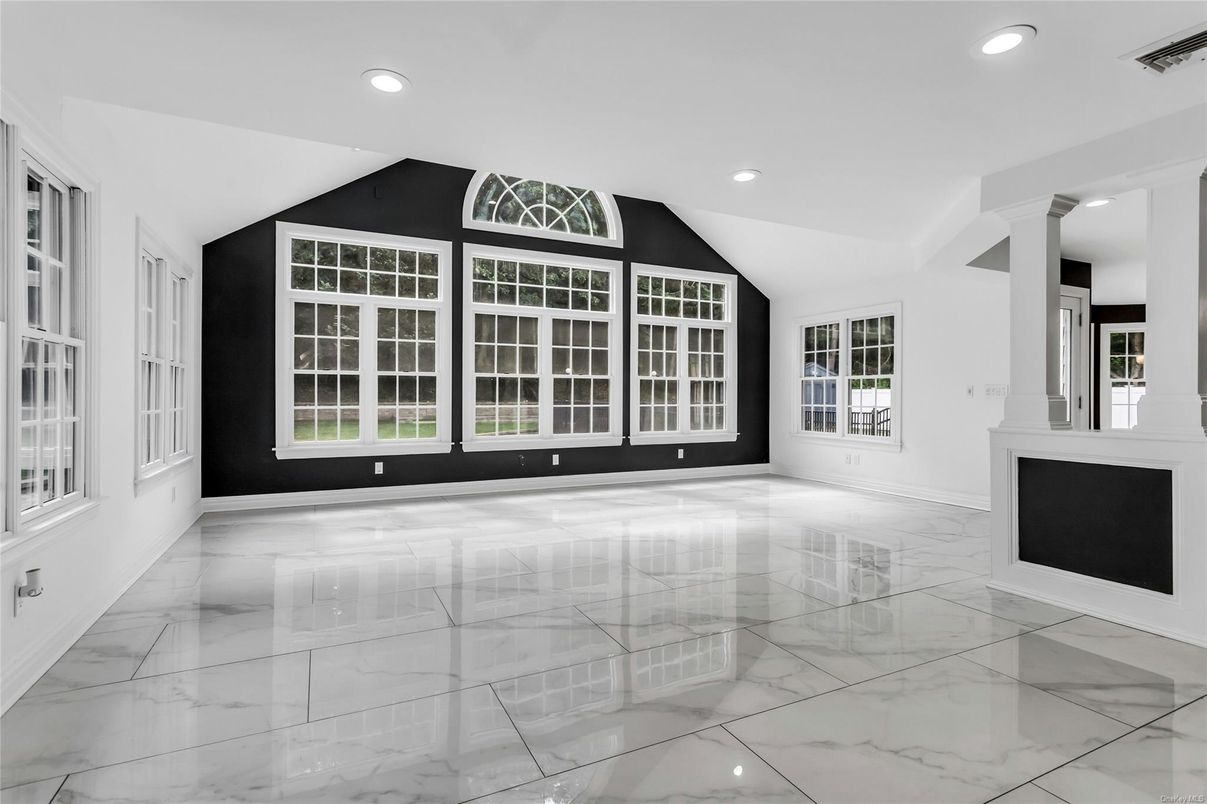 Empty room, Interior, Marble, Recessed Lighting