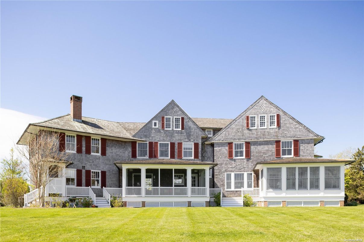 Backyard, Exterior, Facade, Farmhouse