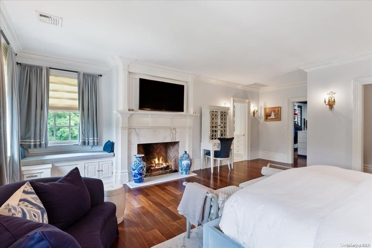 Bedroom, Fireplace, Interior, Wood Texture Flooring