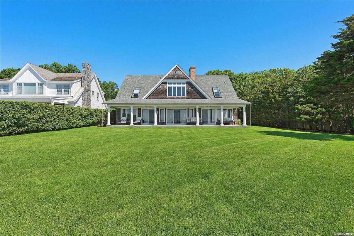 Backyard, Exterior, Facade, Cape Cod
