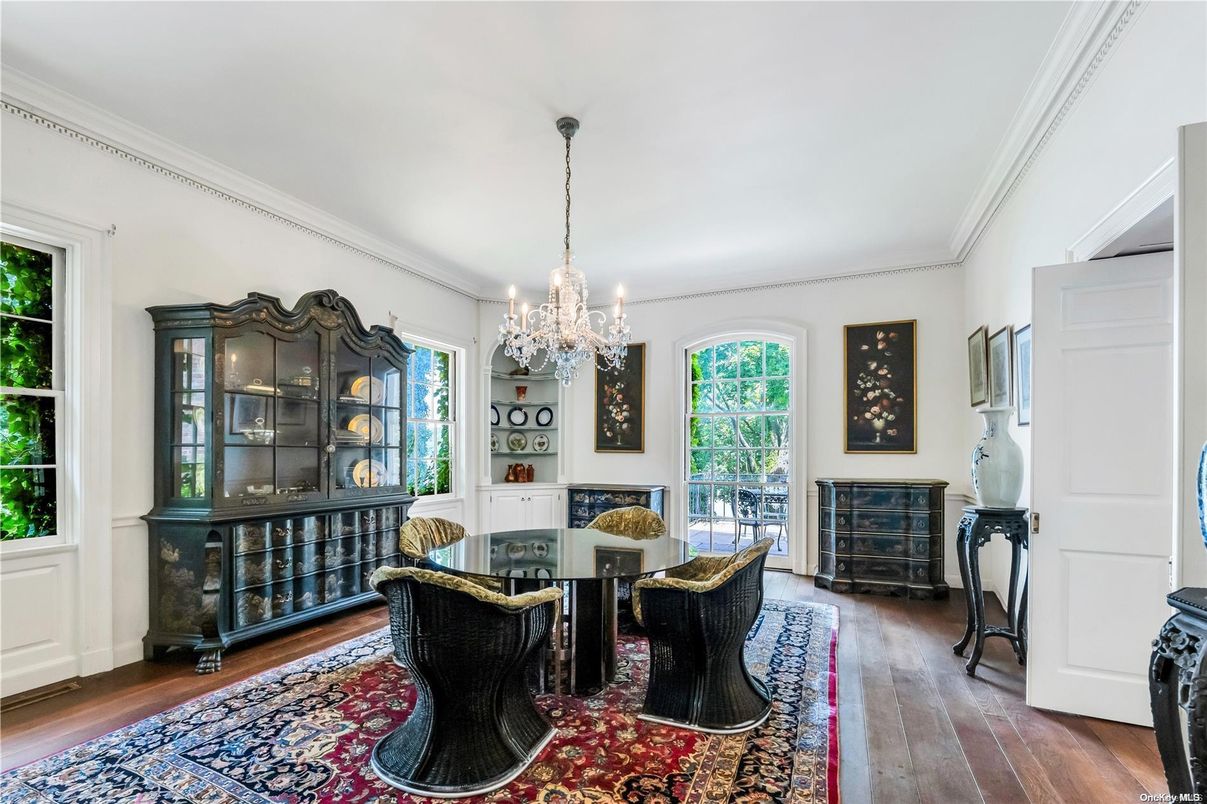 Chandelier, Dining room, Interior, Wood Texture Flooring