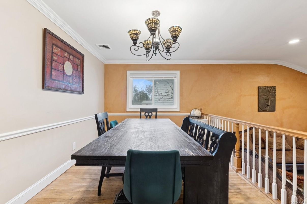 Chandelier, Dining room, Interior, Recessed Lighting, Wood Texture Flooring