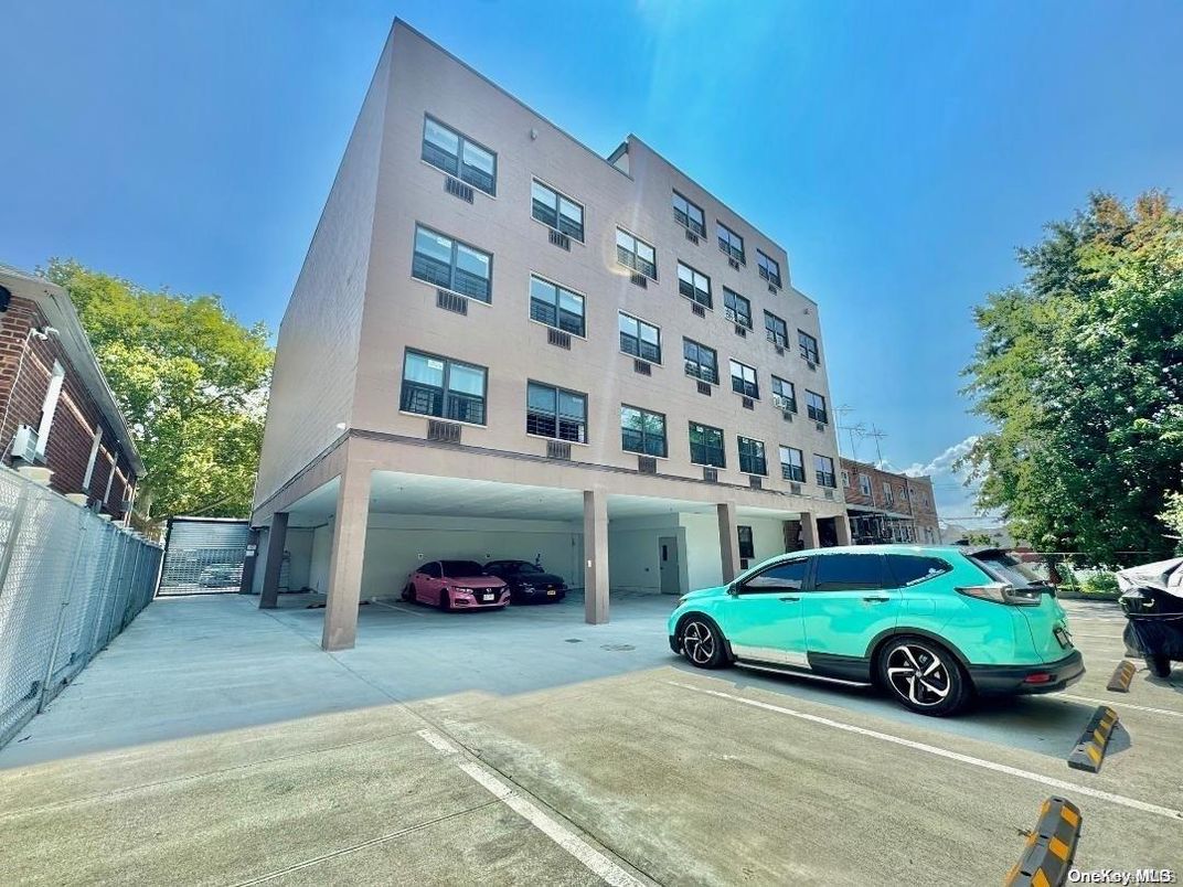 Exterior, Facade, Condo Building