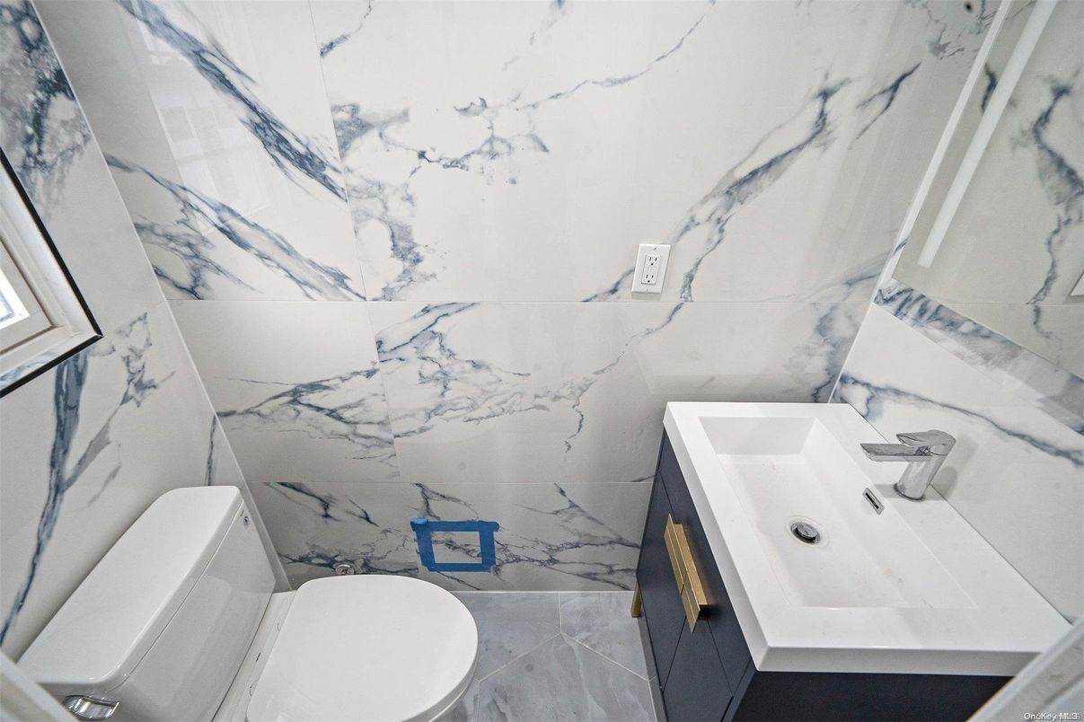 Bathroom, Interior, Marble Walls
