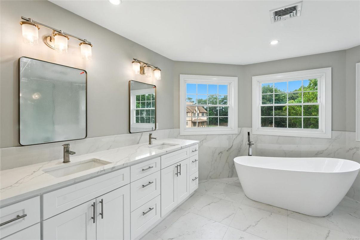 Bathroom, Dual Sink Vanities, Free Standing Baths, Interior, Marble, Recessed Lighting