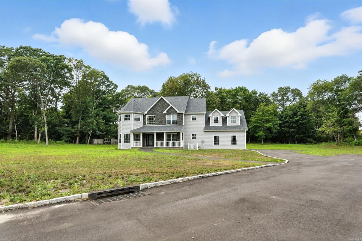 Backyard, Exterior, Facade, Farmhouse