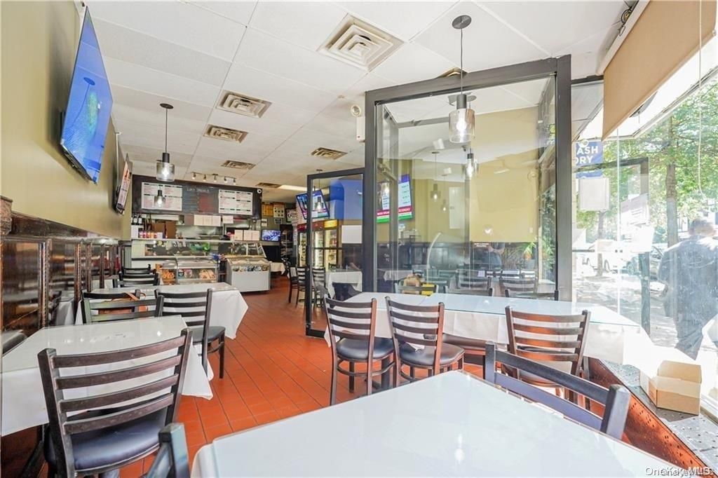 Dining room, Interior, Pendant Lights