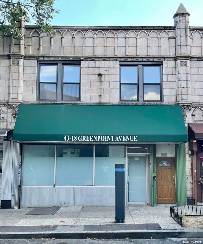 Exterior, Facade, None