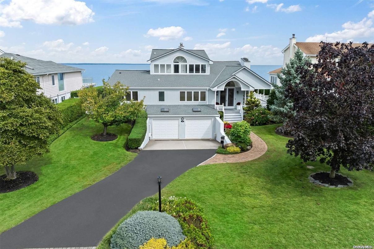 Attached, Exterior, Facade, Water, Farmhouse
