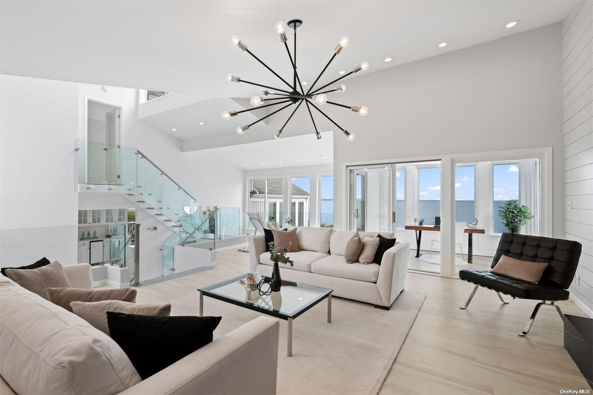 Interior, Living room, Pendant Lights, Recessed Lighting, Water, Wood Texture Flooring