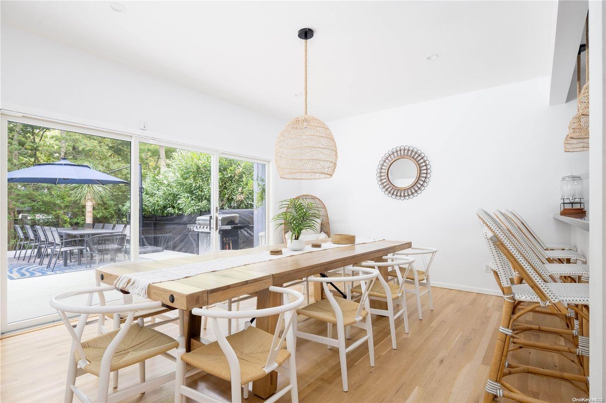 Dining room, Interior, Wood Texture Flooring