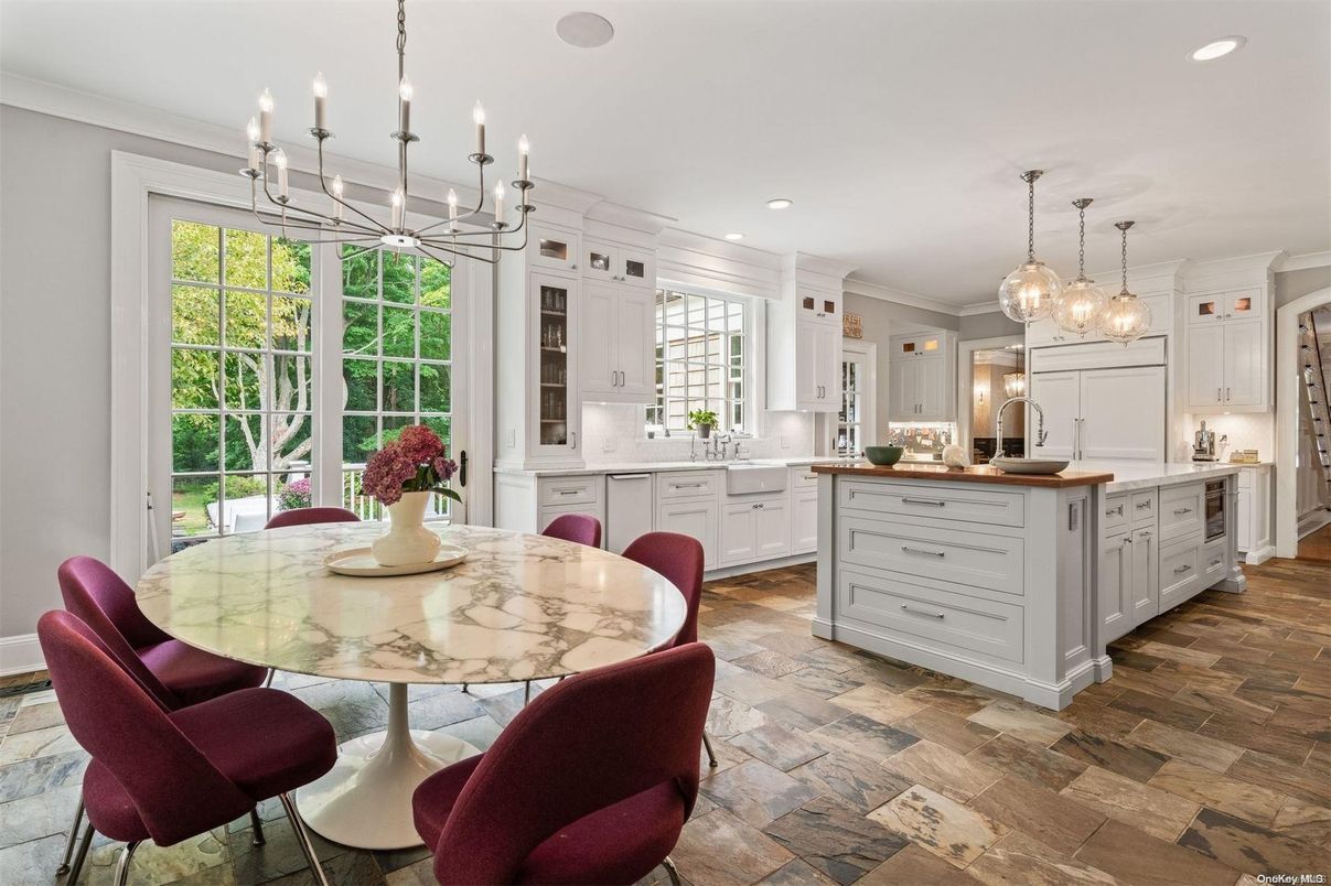 Dining room, Interior, Kitchen, Pendant Lights, Recessed Lighting, Wood Texture Flooring