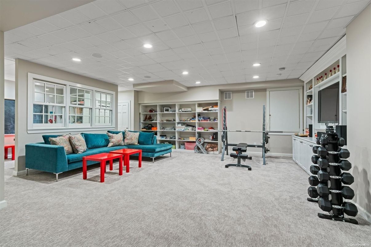 Fitness Equipment, Interior, Living room, Recessed Lighting