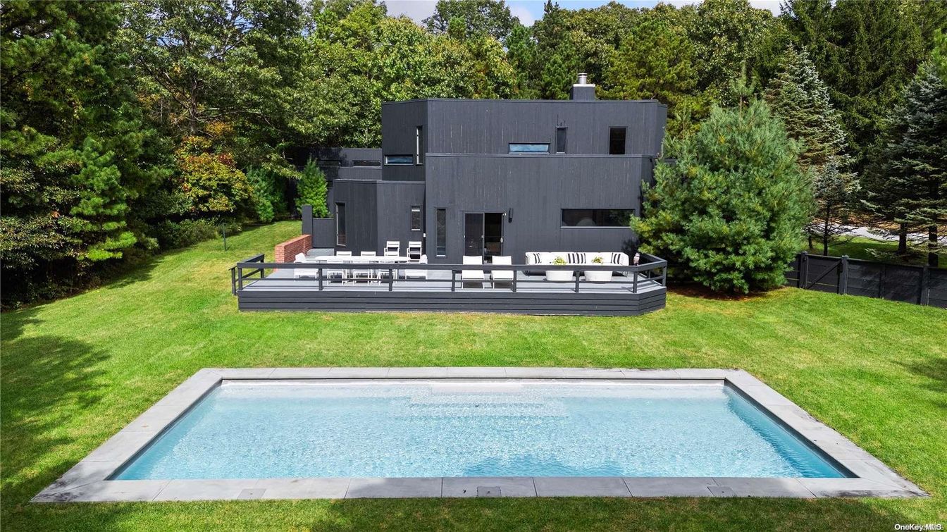Backyard, Exterior, Pool