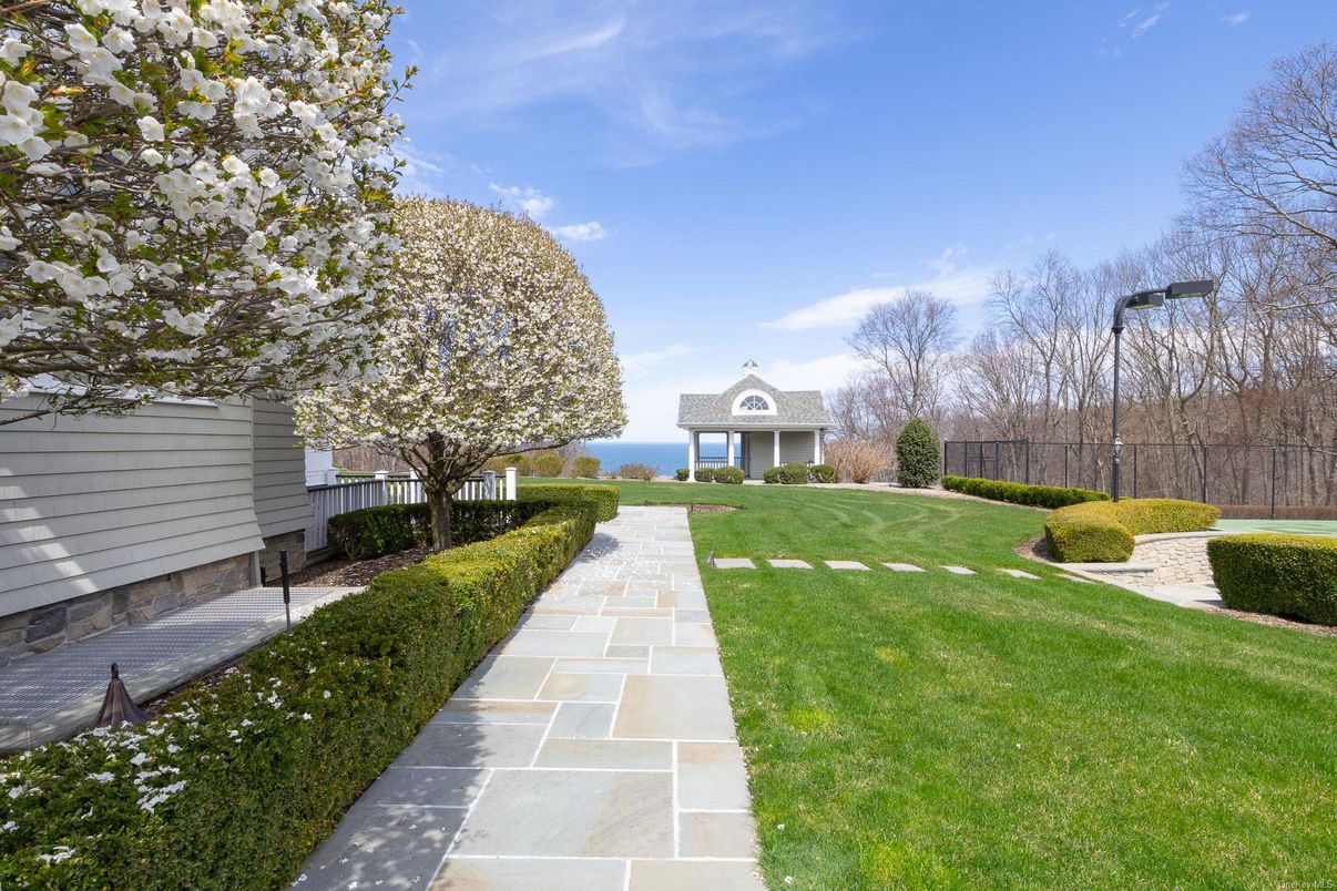 Backyard, Exterior, Water