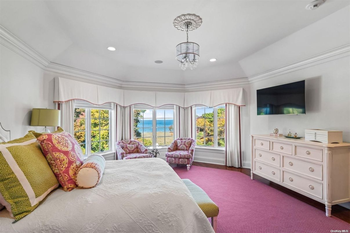 Bedroom, Chandelier, Interior, Recessed Lighting, Water