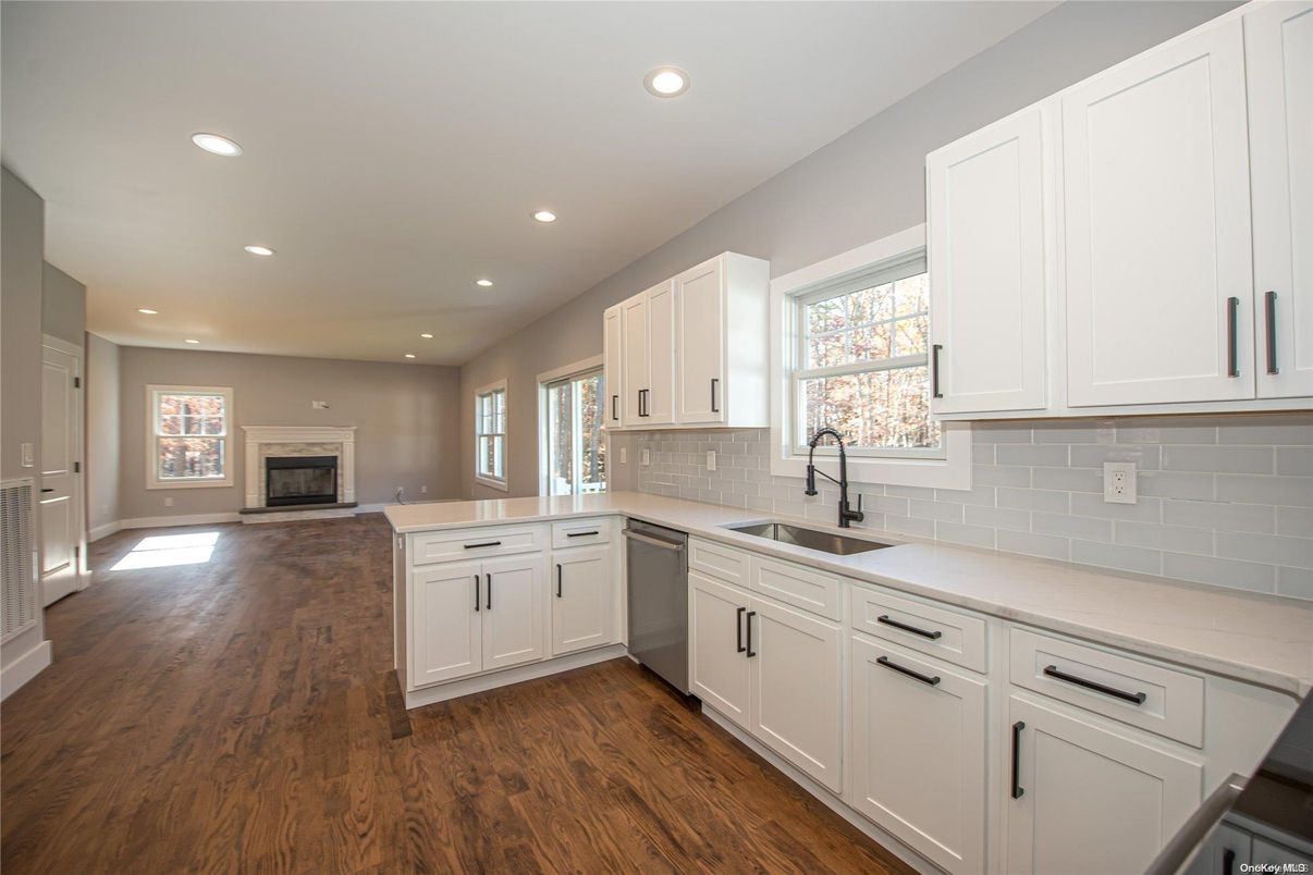 Fireplace, Interior, Kitchen, Recessed Lighting, Wood Texture Flooring