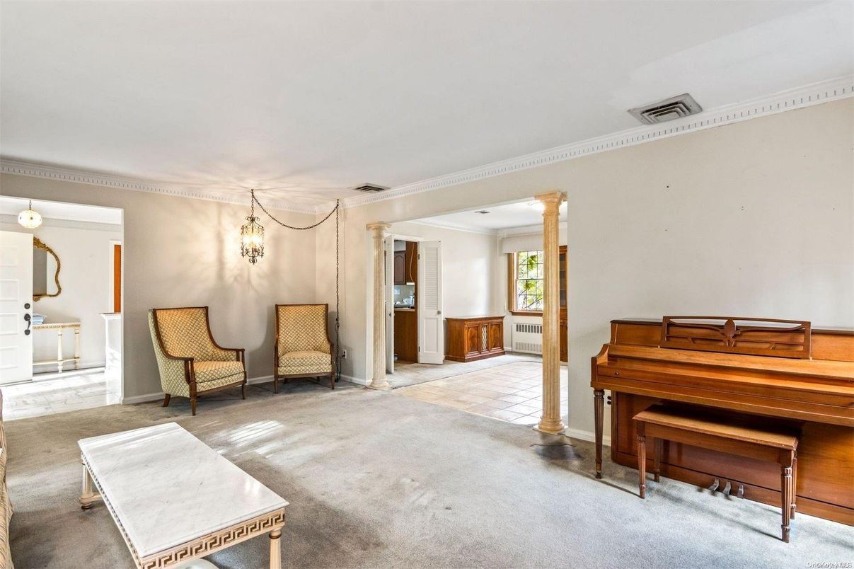 Interior, Pendant Lights, Piano