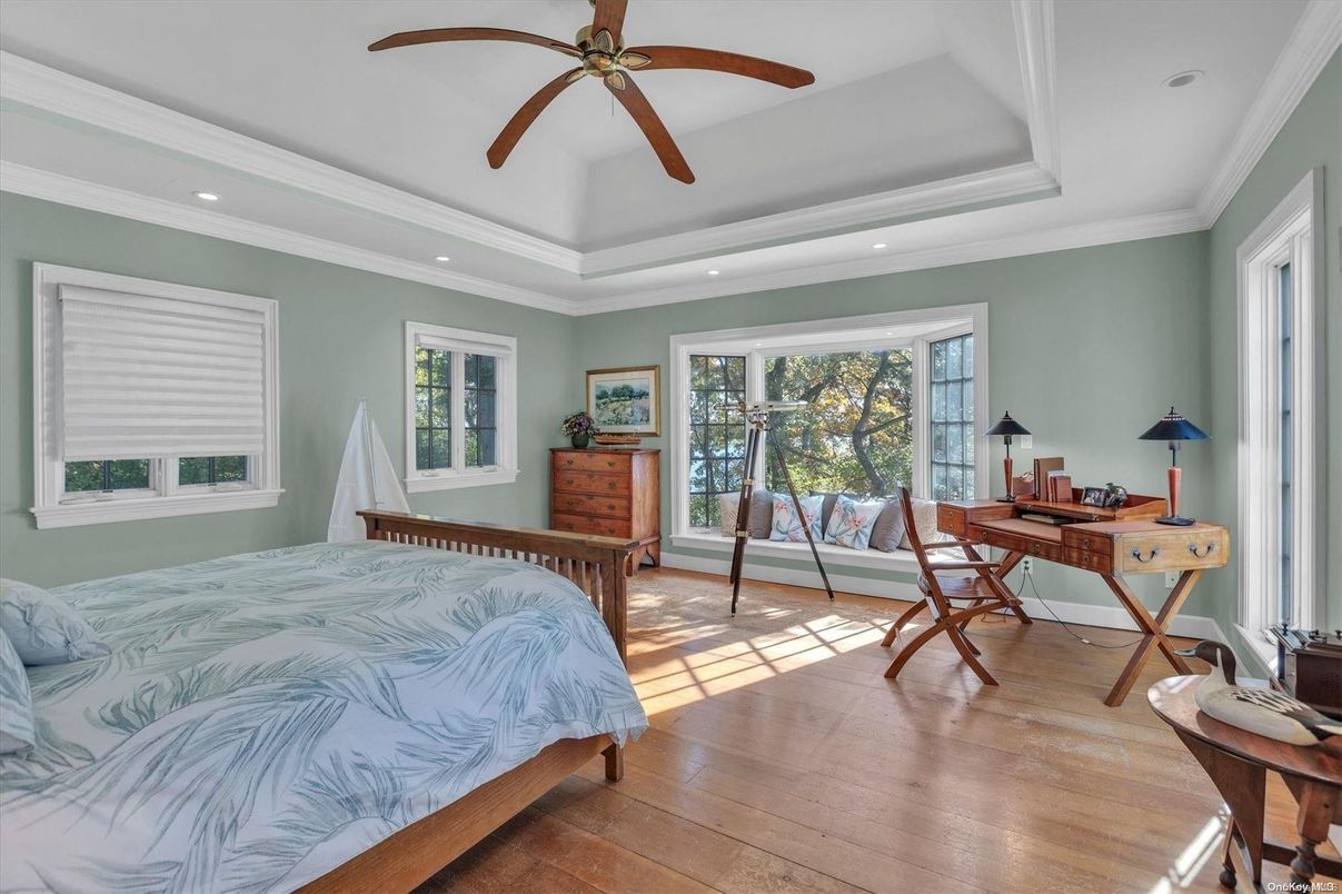 Bedroom, Home Office, Interior, Recessed Lighting, Wood Texture Flooring