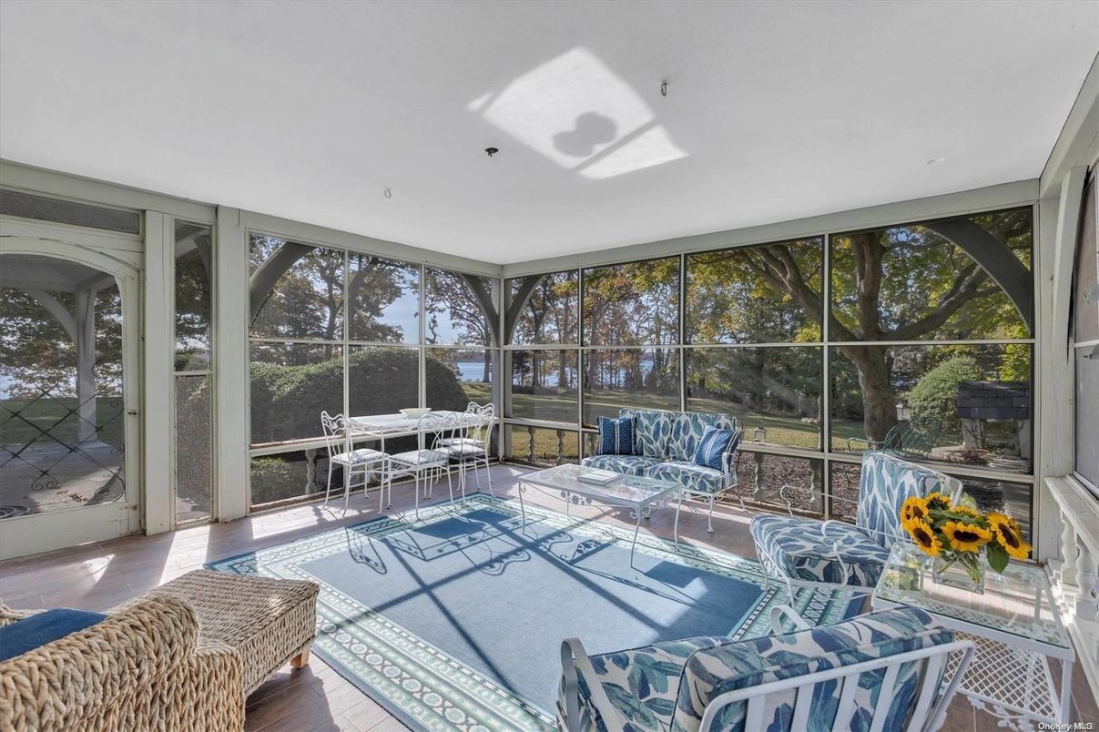 Interior, Sun Room, Wood Texture Flooring