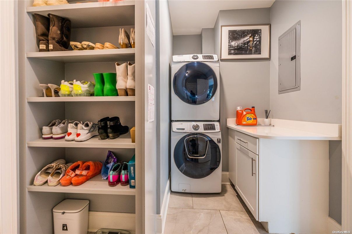 Interior, Utility Closets, Washer