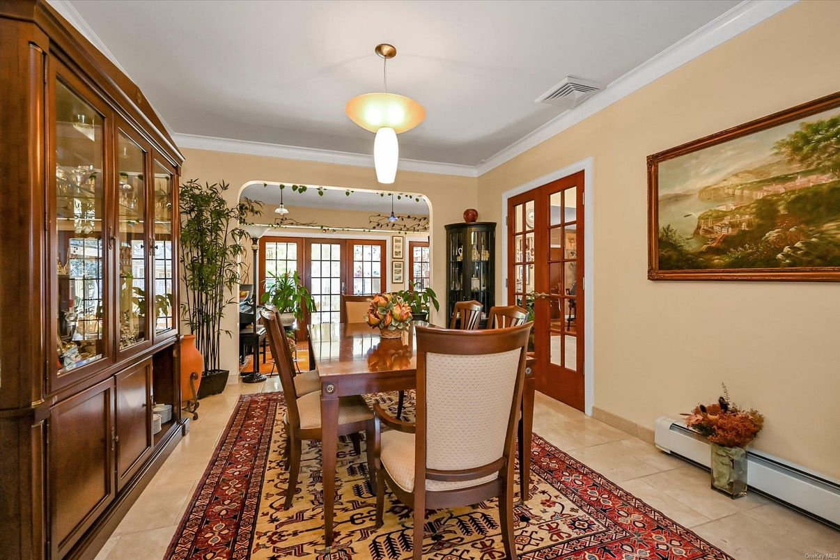 Dining room, Interior, Pendant Lights