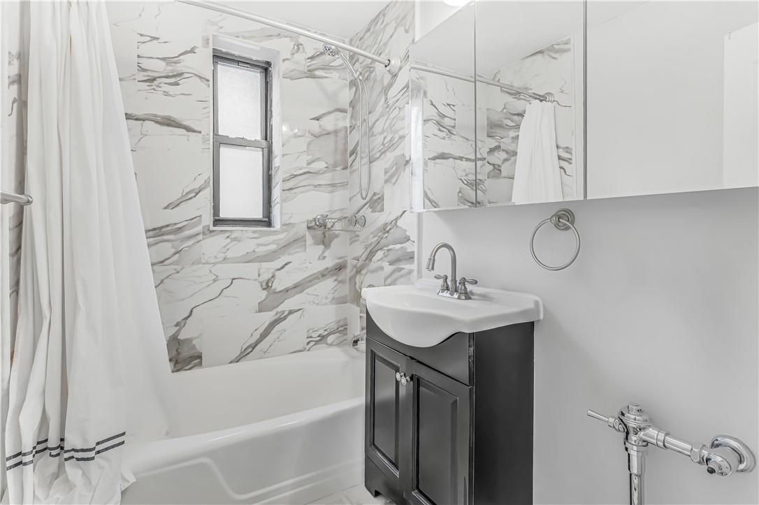Bathroom, Interior, Marble Walls