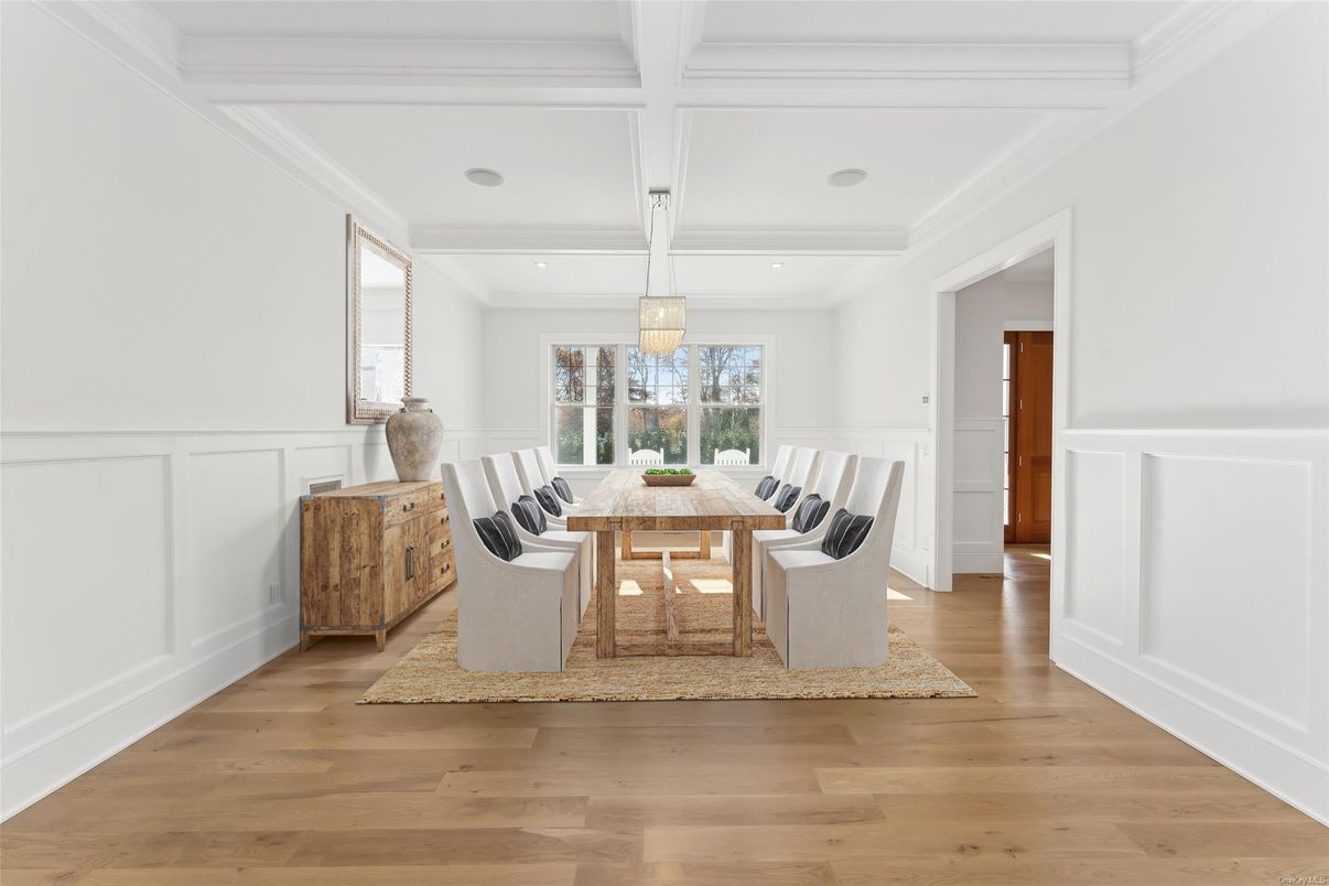 Dining room, Interior, Living room, Pendant Lights, Recessed Lighting, Wood Texture Flooring