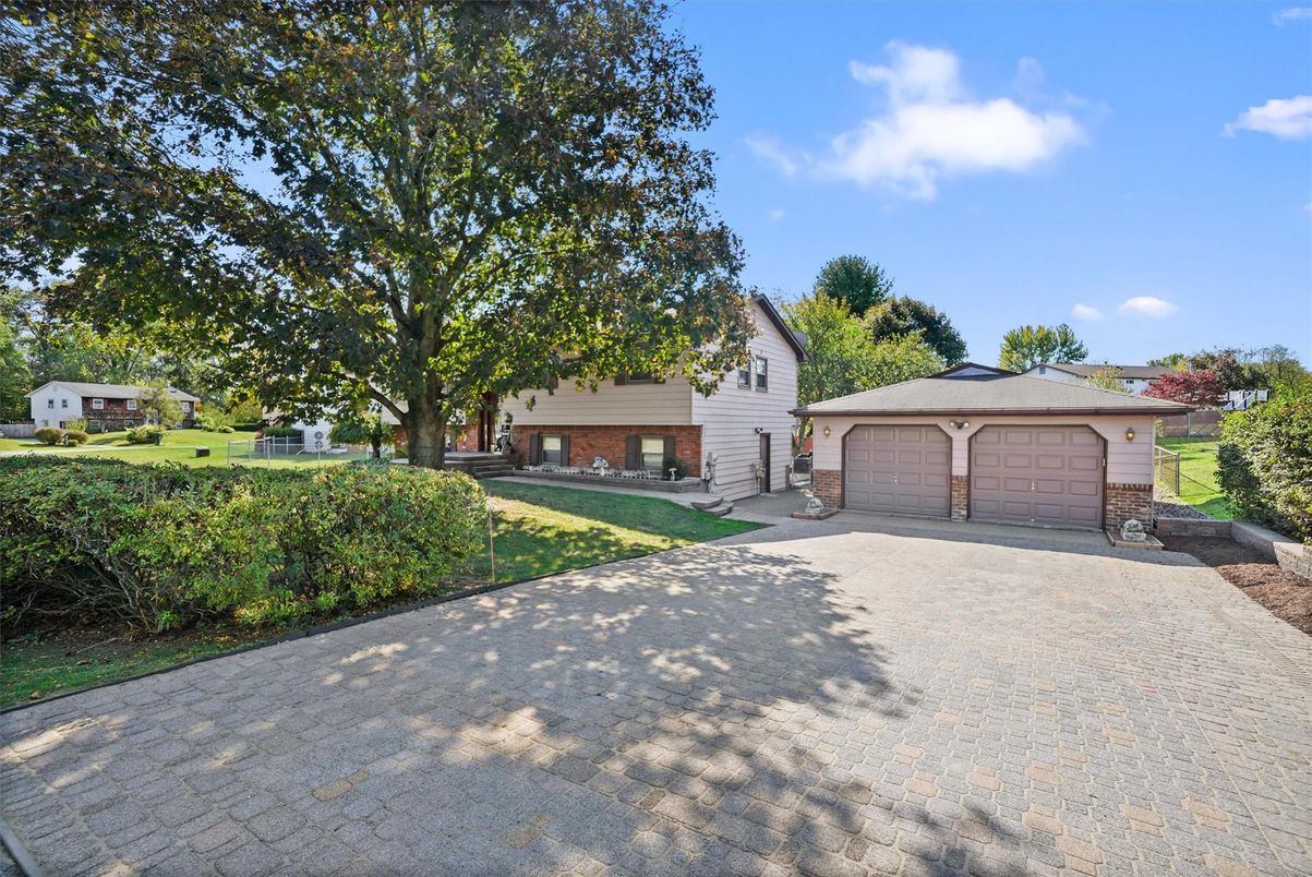 Backyard, Detached Garage, Exterior