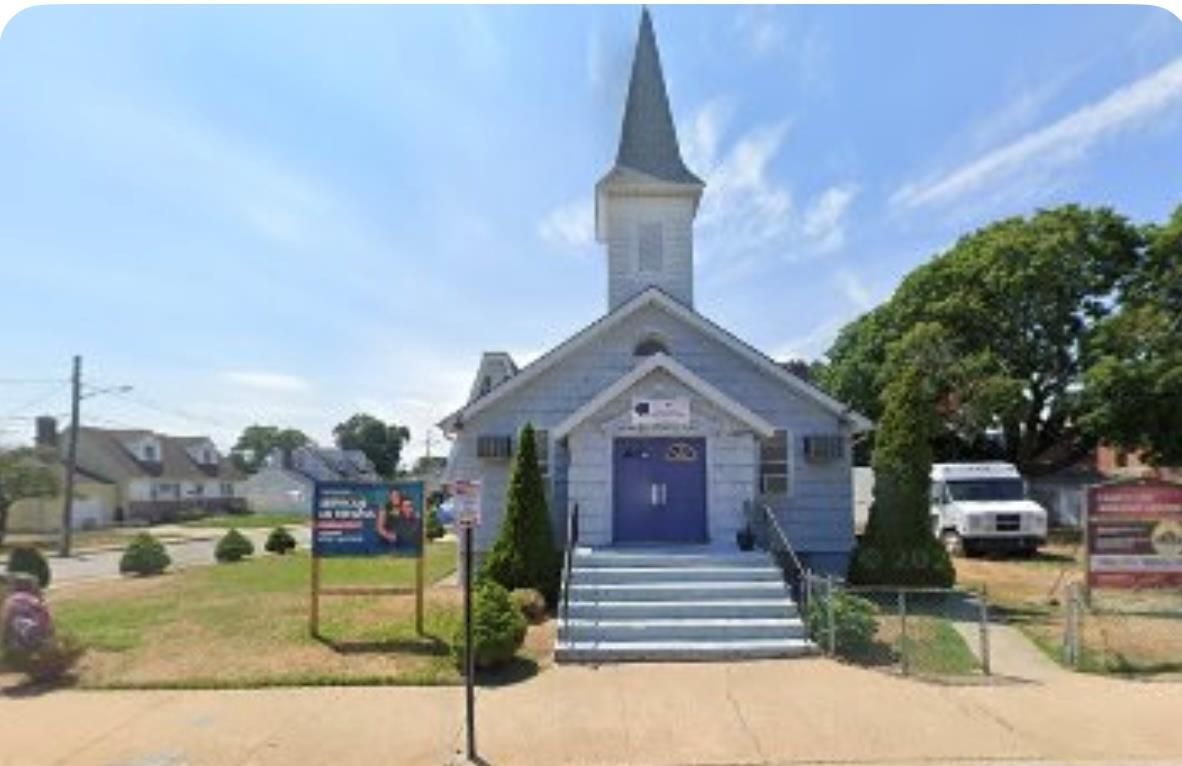 Exterior, Facade, None