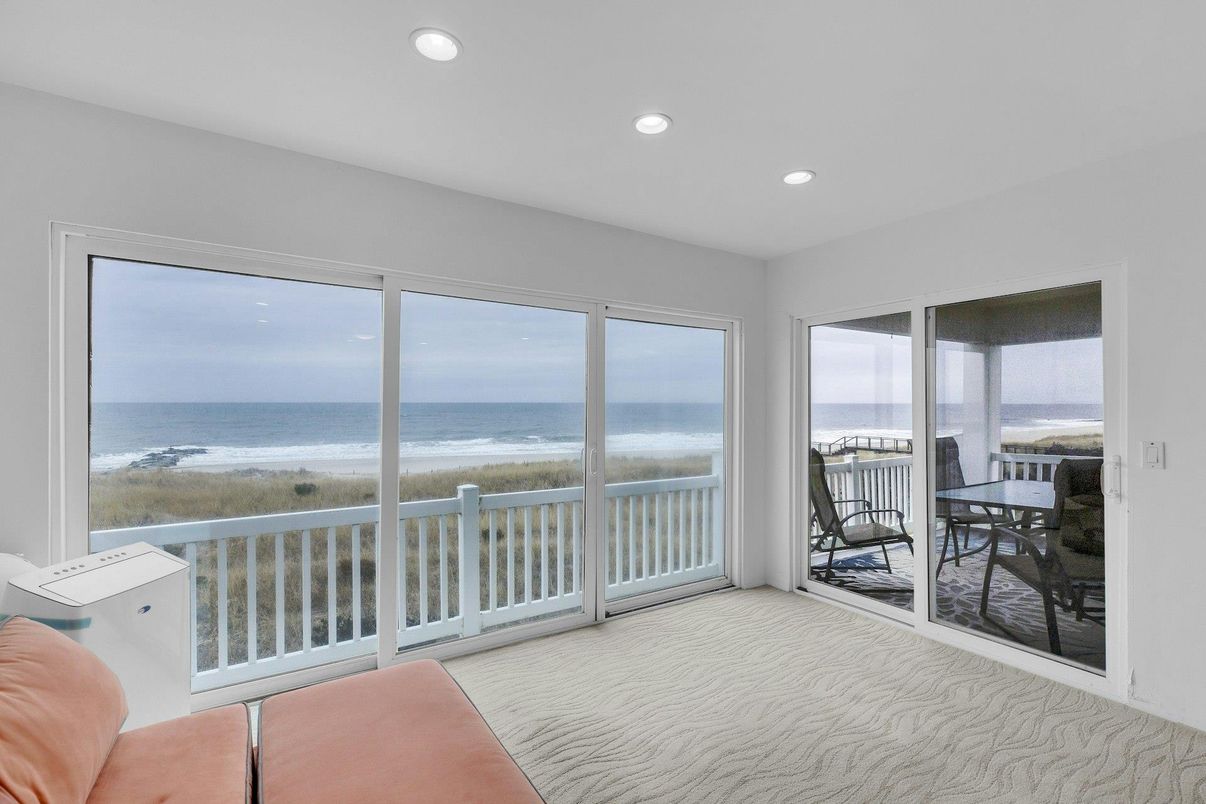 Interior, Recessed Lighting, Water