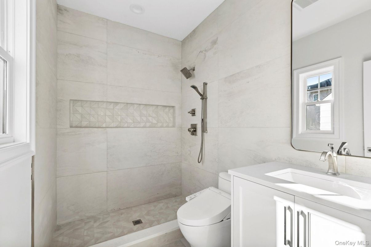 Bathroom, Interior, Marble Walls, Recessed Lighting