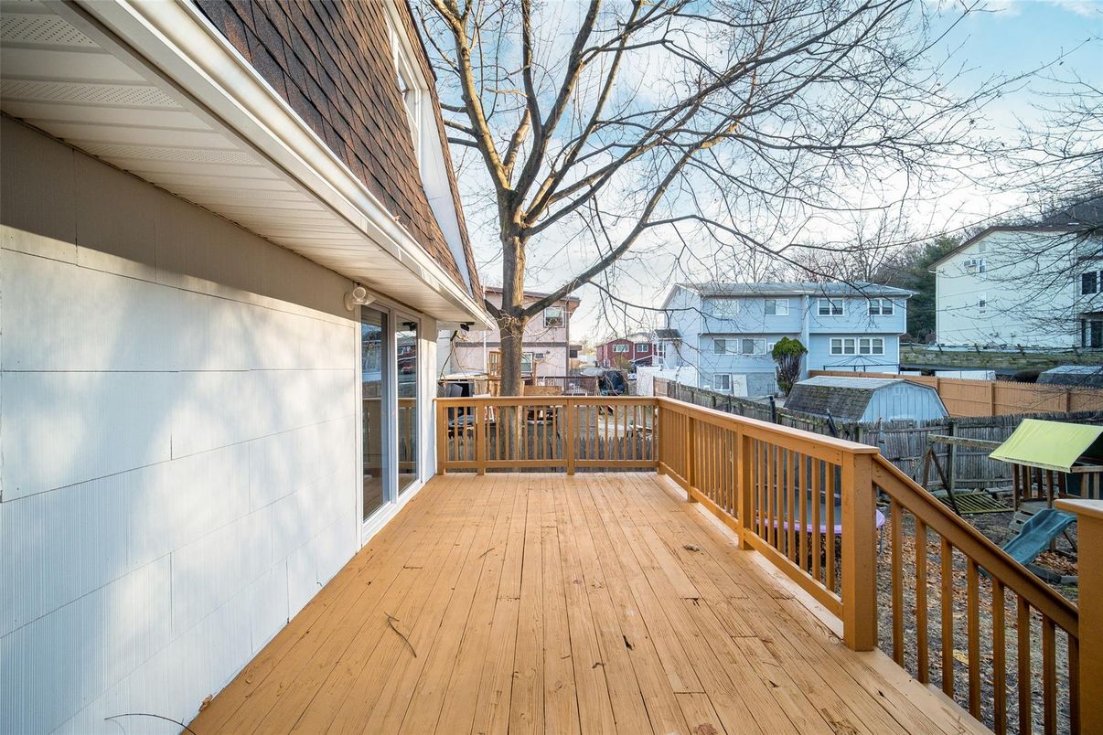 Exterior, Wood Texture Flooring