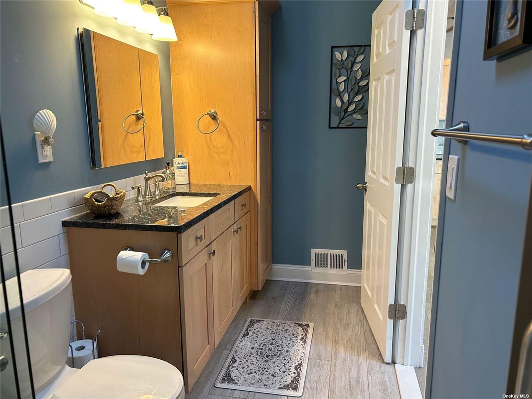 Bathroom, Dual Sink Vanities, Interior, Wood Texture Flooring