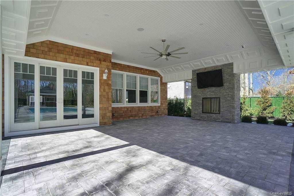 Exterior, Fireplace