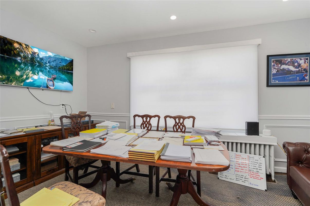 Dining room, Interior, Recessed Lighting