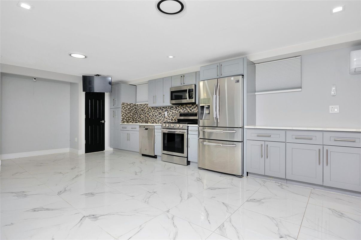 Interior, Kitchen, Marble, Recessed Lighting, Stainless Steel Appliances