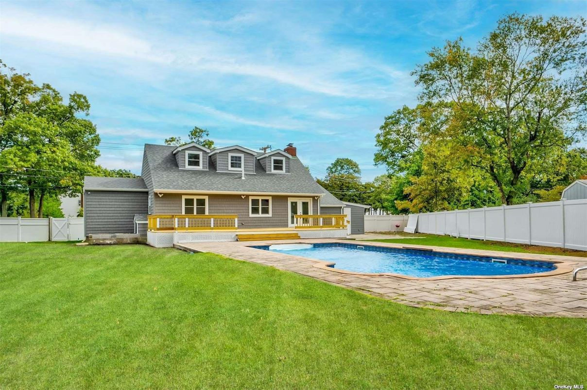 Backyard, Exterior, Pool
