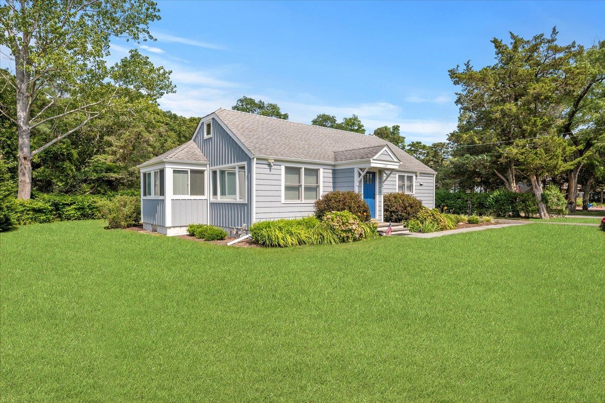 Backyard, Exterior, Facade, Cape Cod