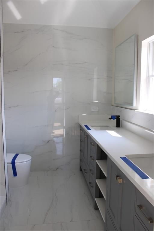 Bathroom, Dual Sink Vanities, Interior, Marble, Marble Walls