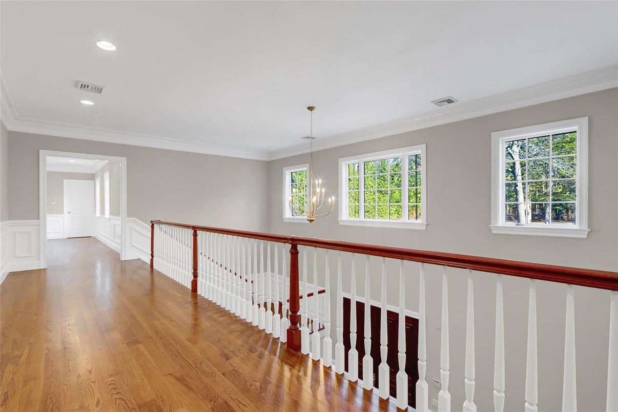 Interior, Pendant Lights, Recessed Lighting, Wood Texture Flooring