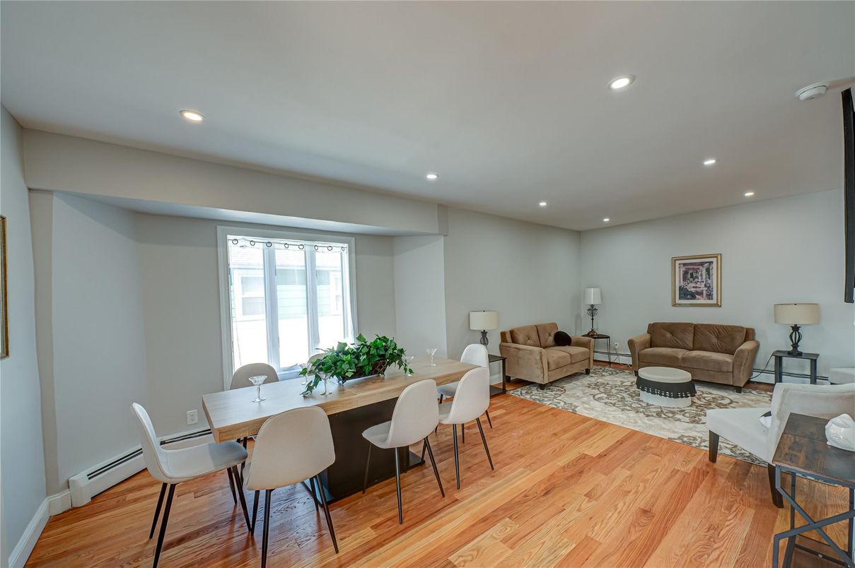 Dining room, Interior, Living room, Recessed Lighting, Wood Texture Flooring