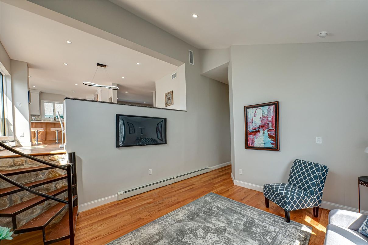 Interior, Pendant Lights, Recessed Lighting, Wood Texture Flooring