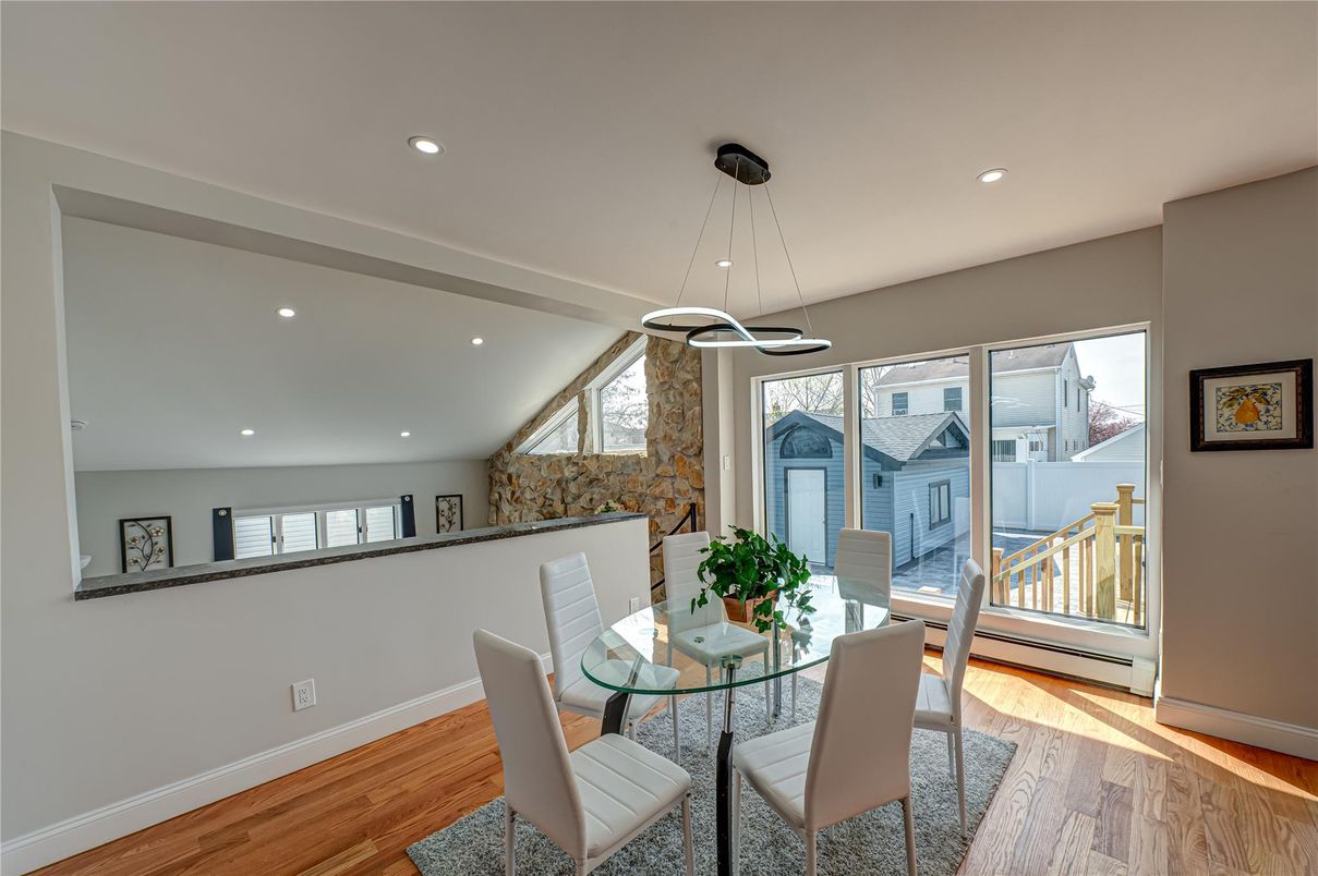 Dining room, Interior, Pendant Lights, Recessed Lighting, Wood Texture Flooring