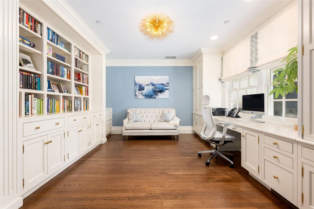 Home Office, Interior, Recessed Lighting, Wood Texture Flooring