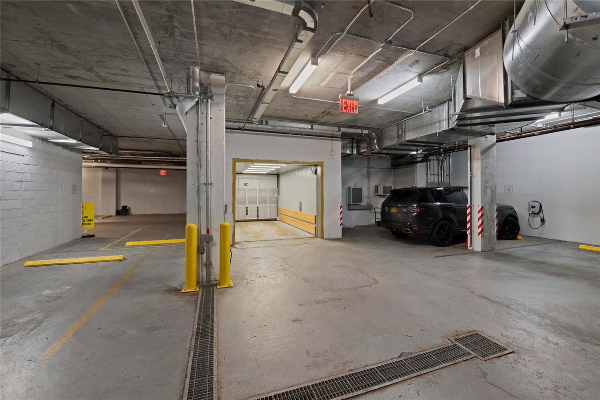 Garage, Interior, Stone Walls