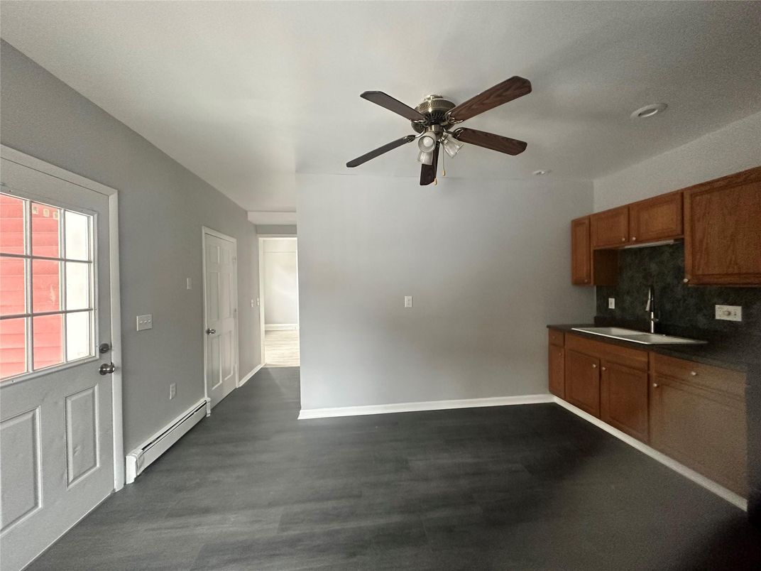 Empty room, Interior, Kitchen, Wood Texture Flooring