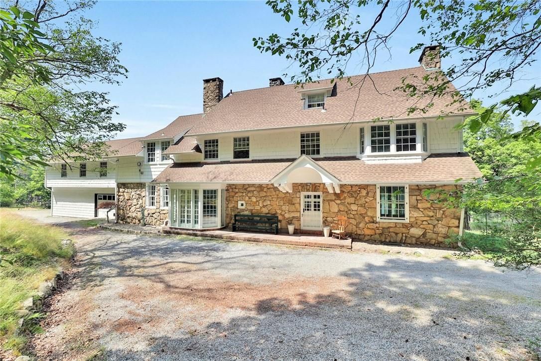 Backyard, Exterior, Facade, Georgian